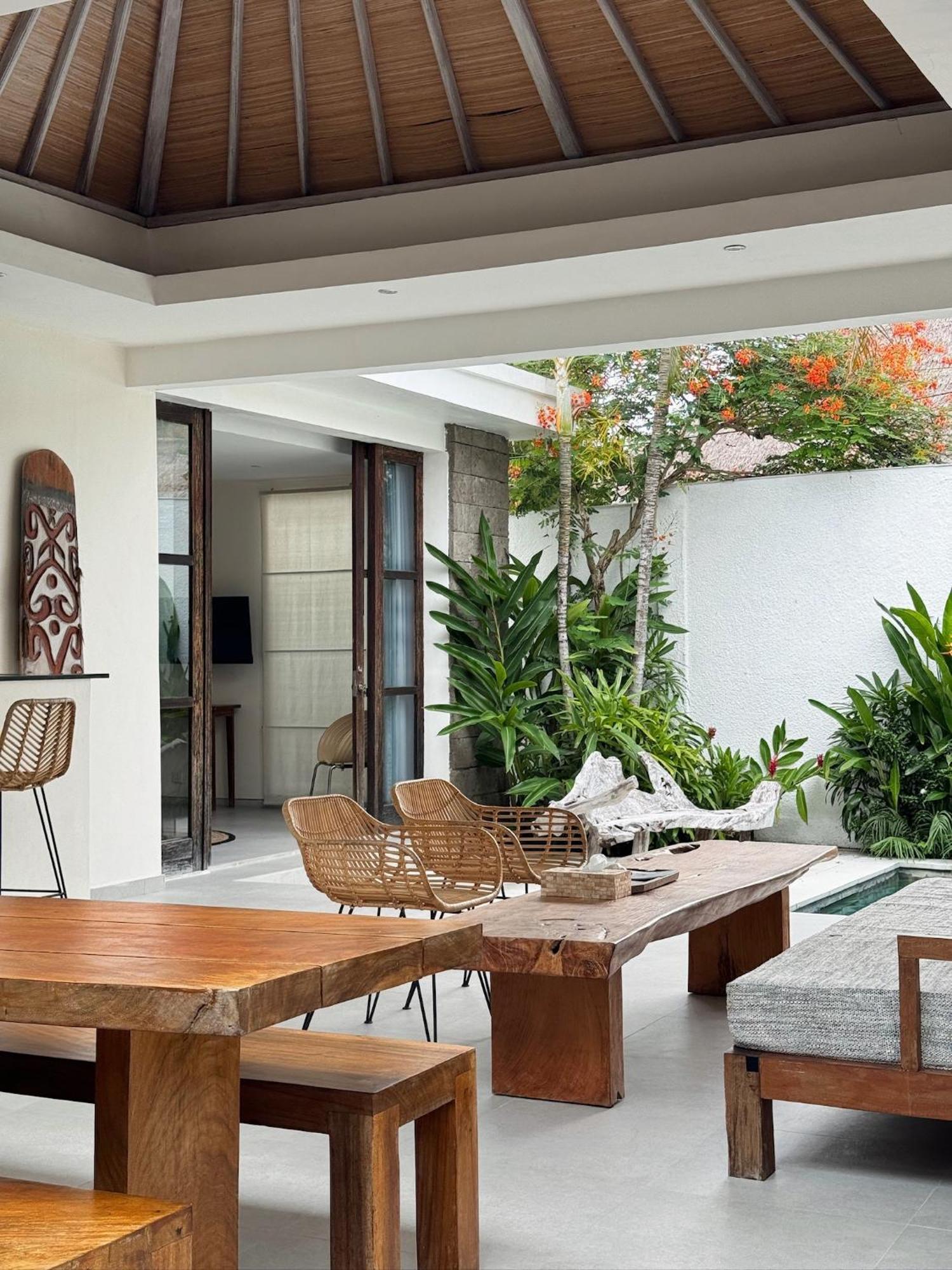 Aster Villa Seminyak Exterior foto