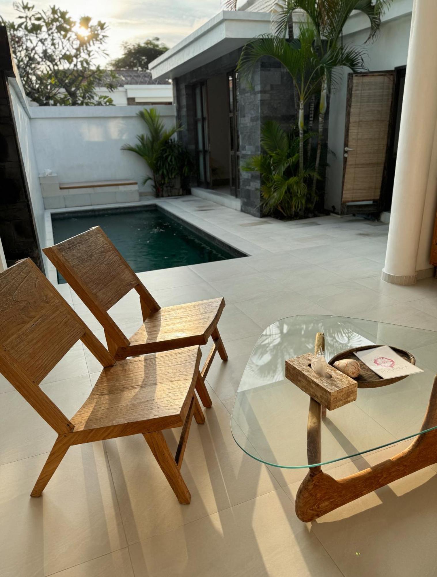 Aster Villa Seminyak Exterior foto